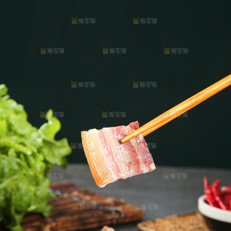 深底上的五花咸肉