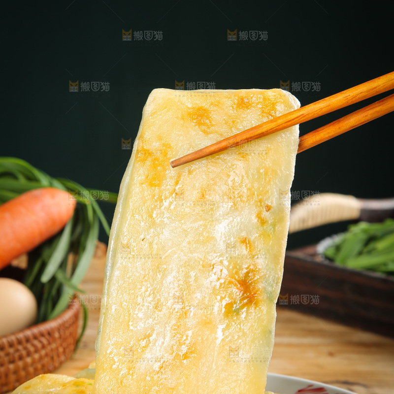 木底上的韭菜盒子