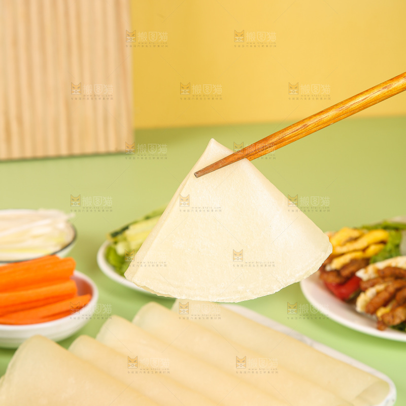 浅底上的卷饼