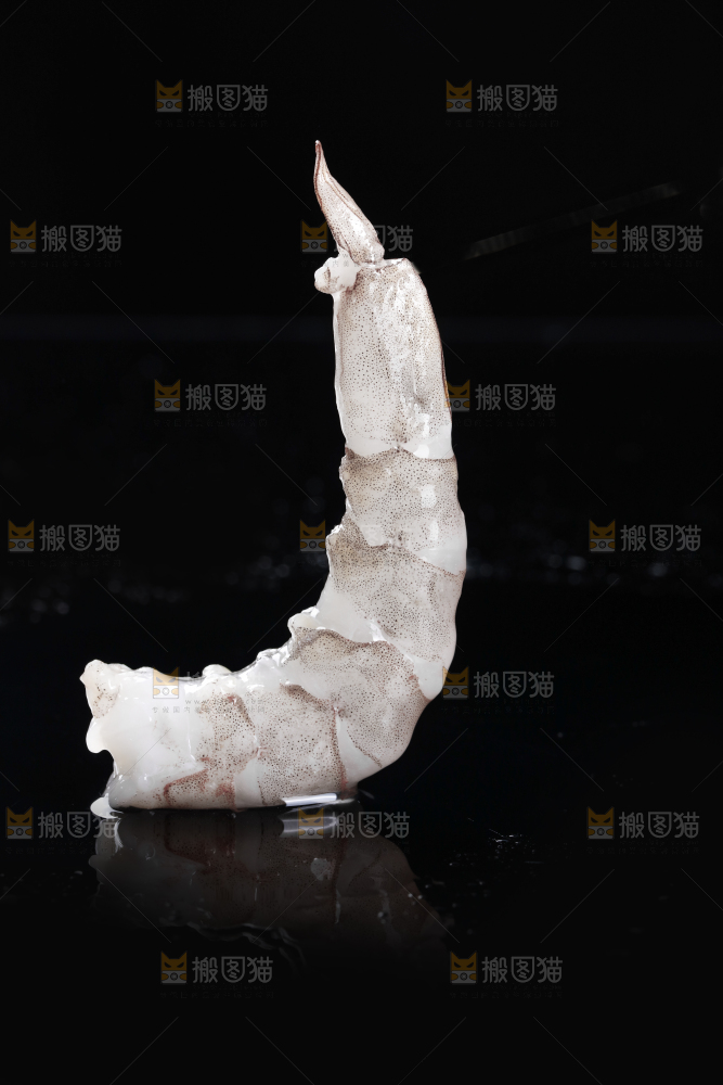 深底上的青虾仁