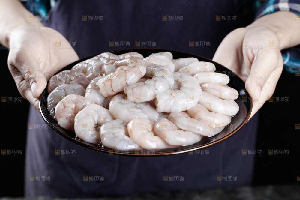 深底上的青岛大虾仁