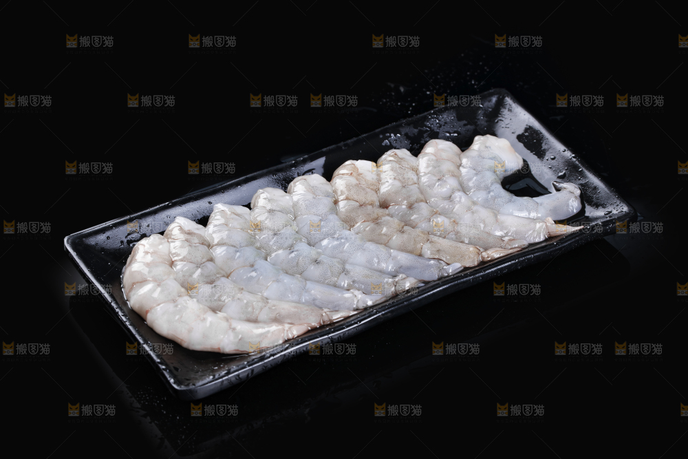 深底上的青虾仁