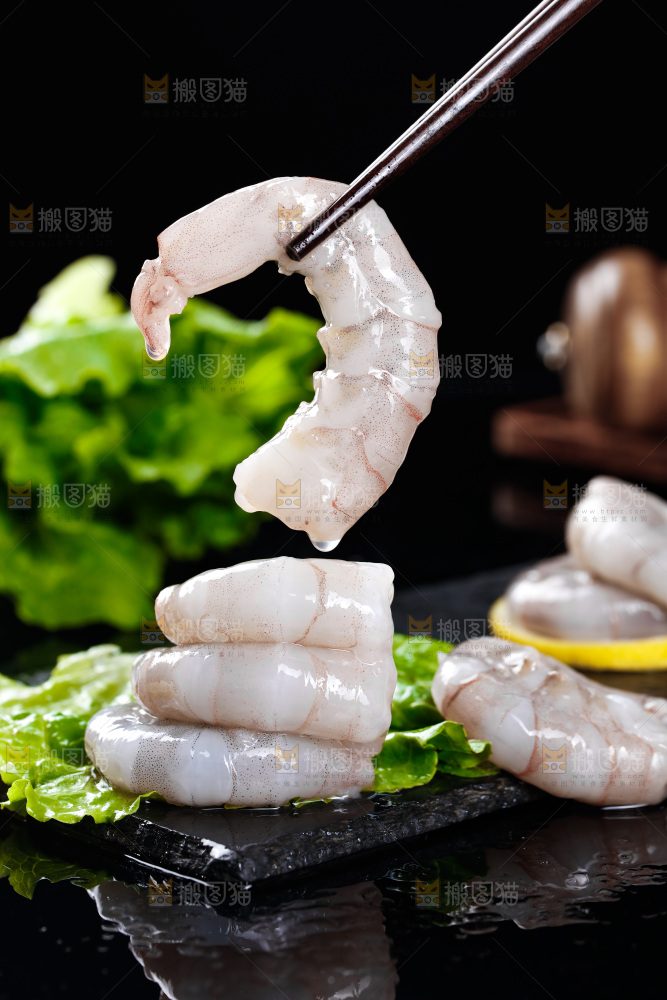 深底上的青虾仁
