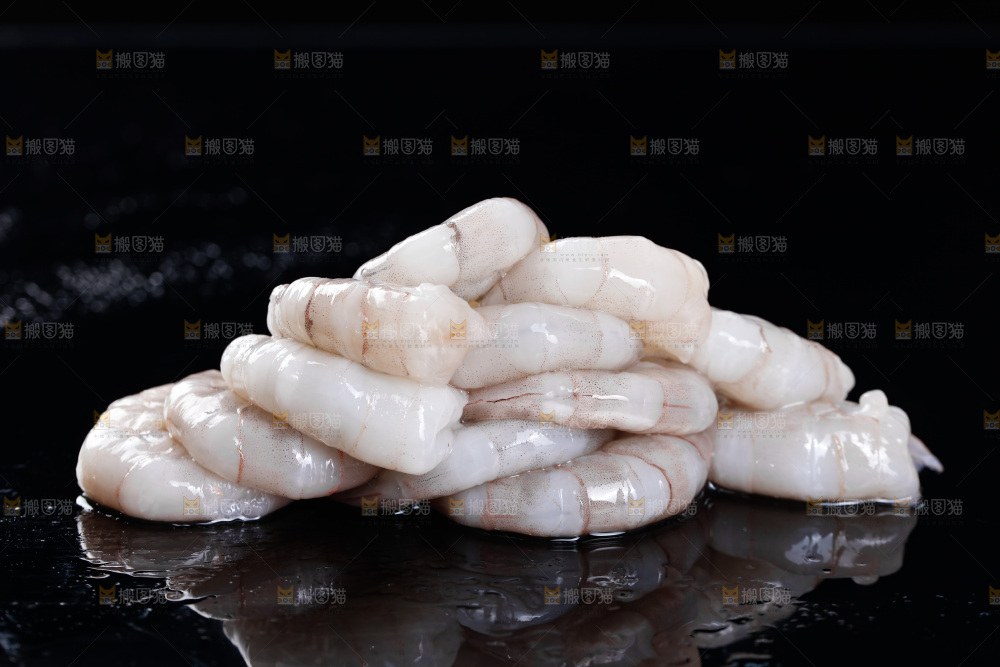 深底上的青虾仁