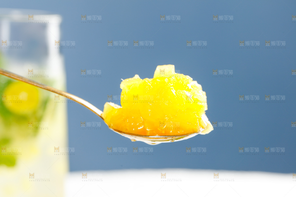 浅底上的菠萝原浆