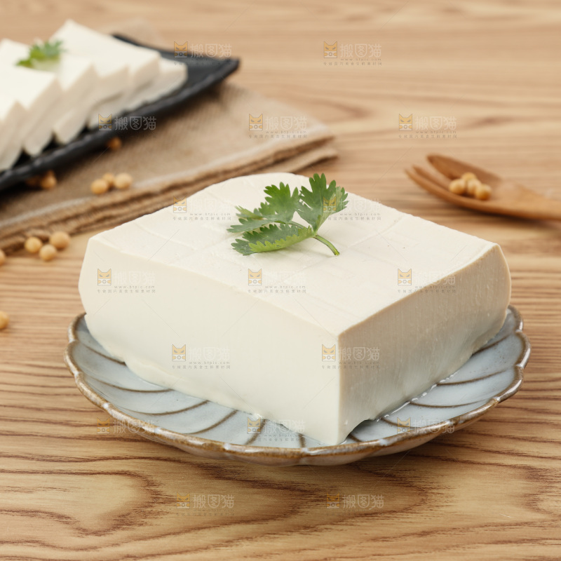木底上的嫩豆腐