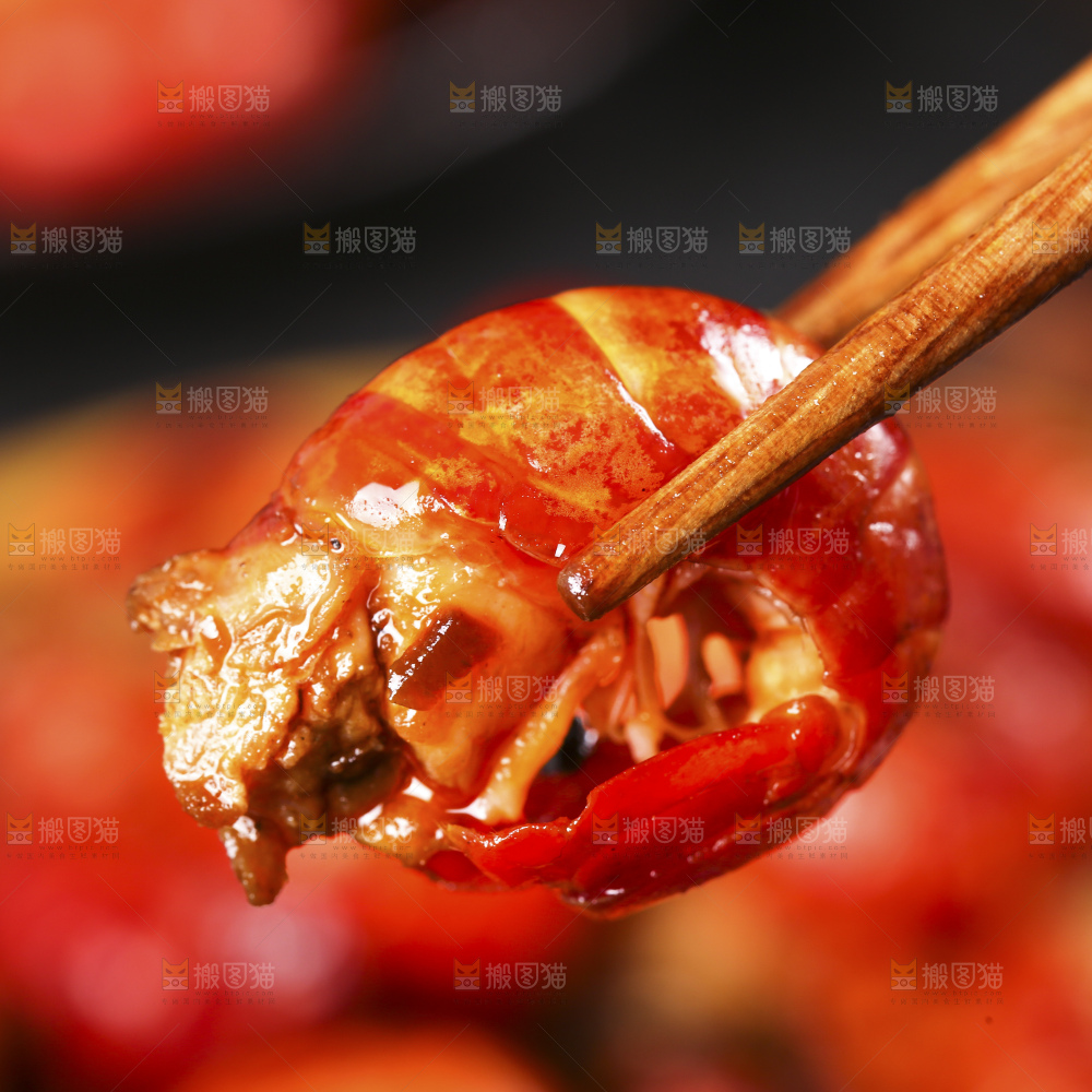 深底上的龙虾尾