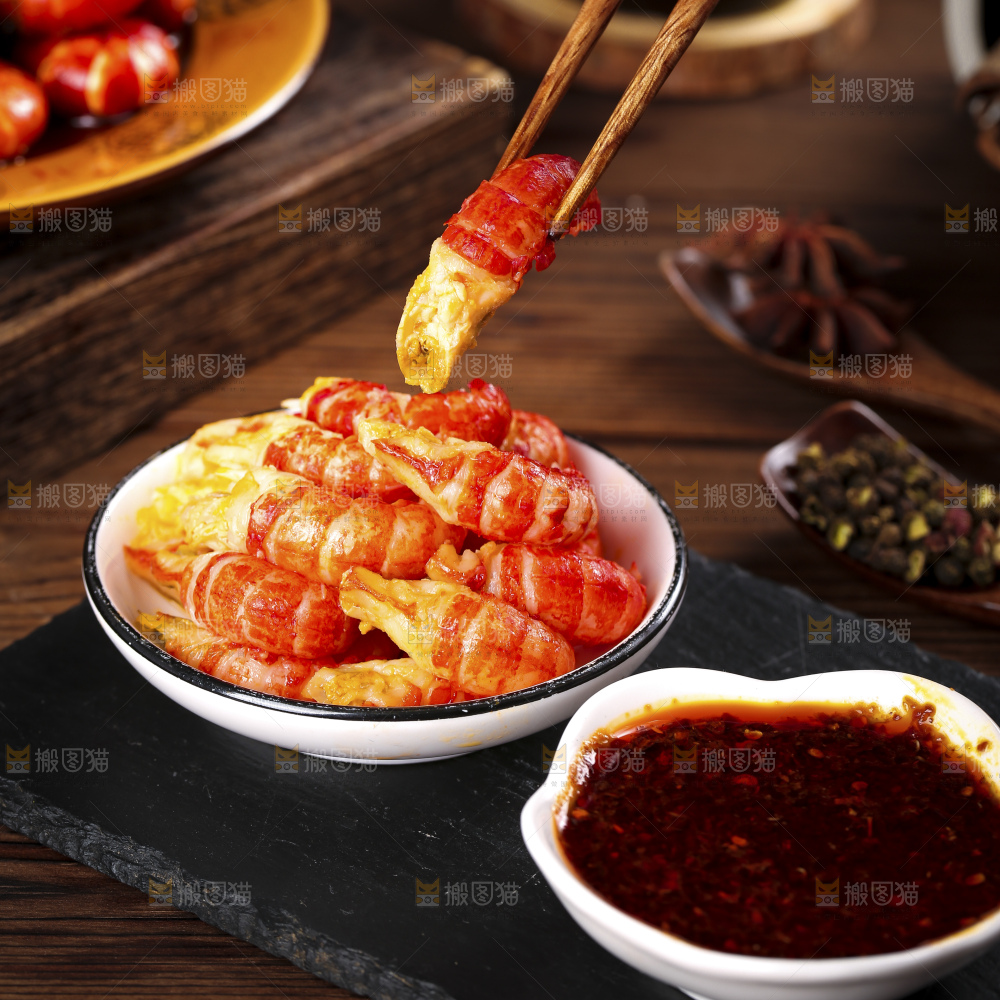 深底上的龙虾尾