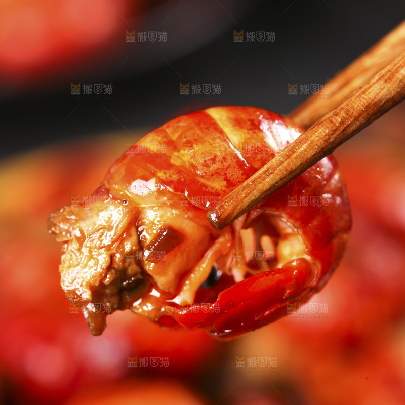 深底上的龙虾尾