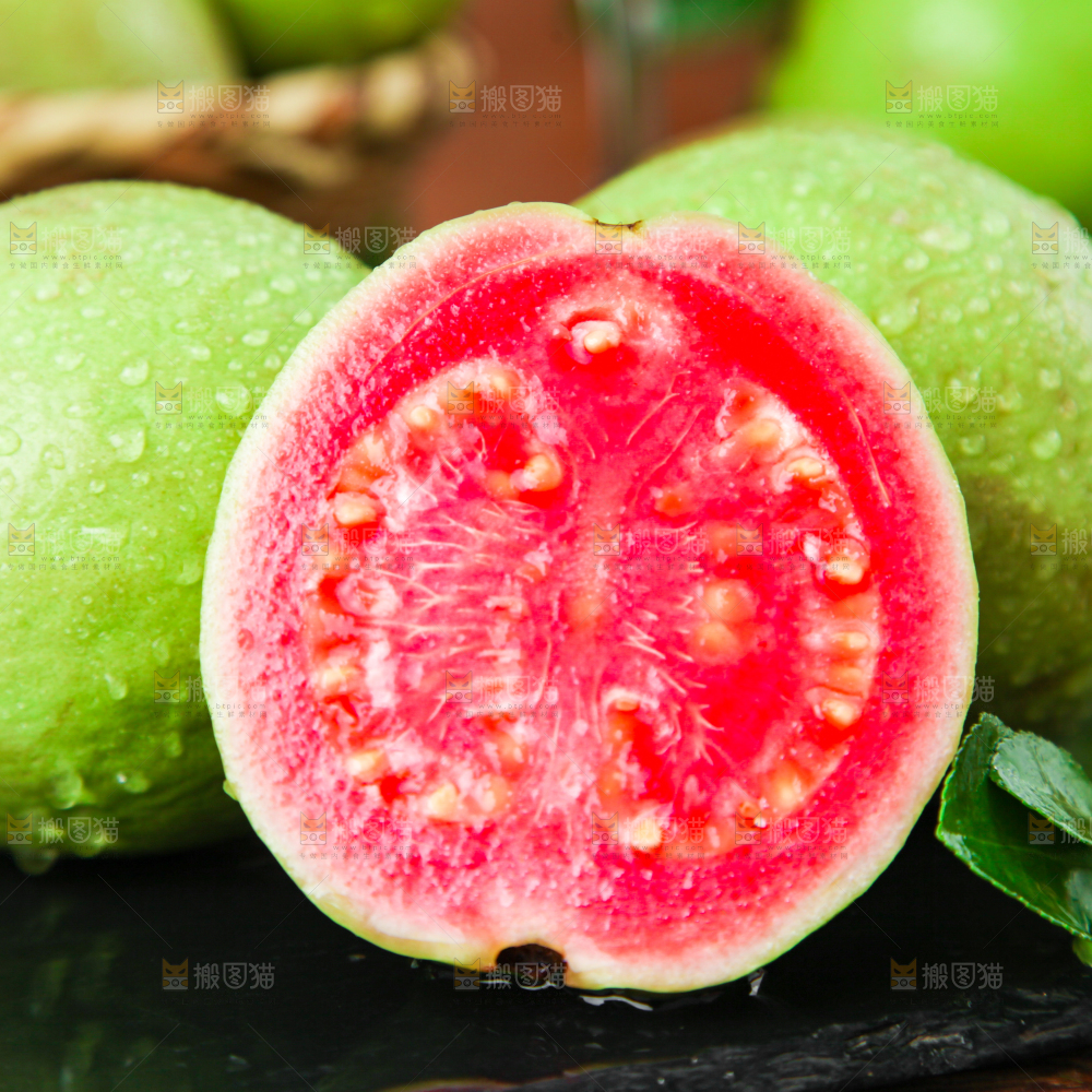 深底上的红心芭乐