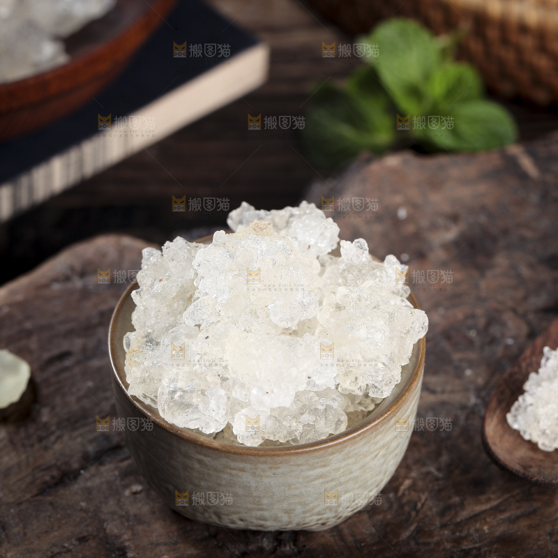 深底上的雪燕