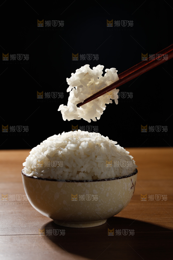 深底上的五常大米