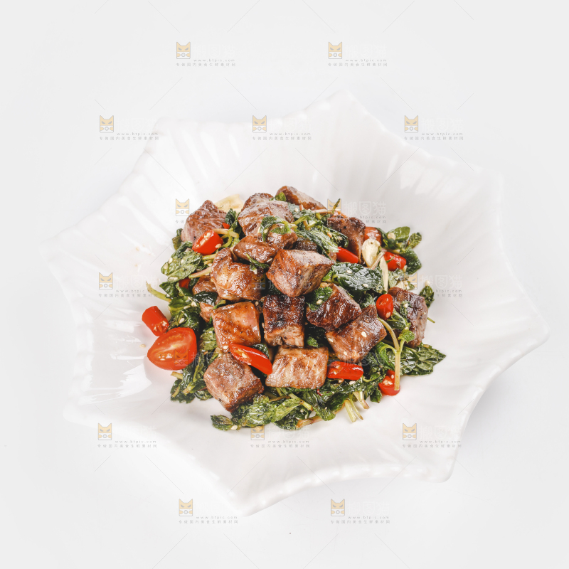 盘子里的薄荷牛肉