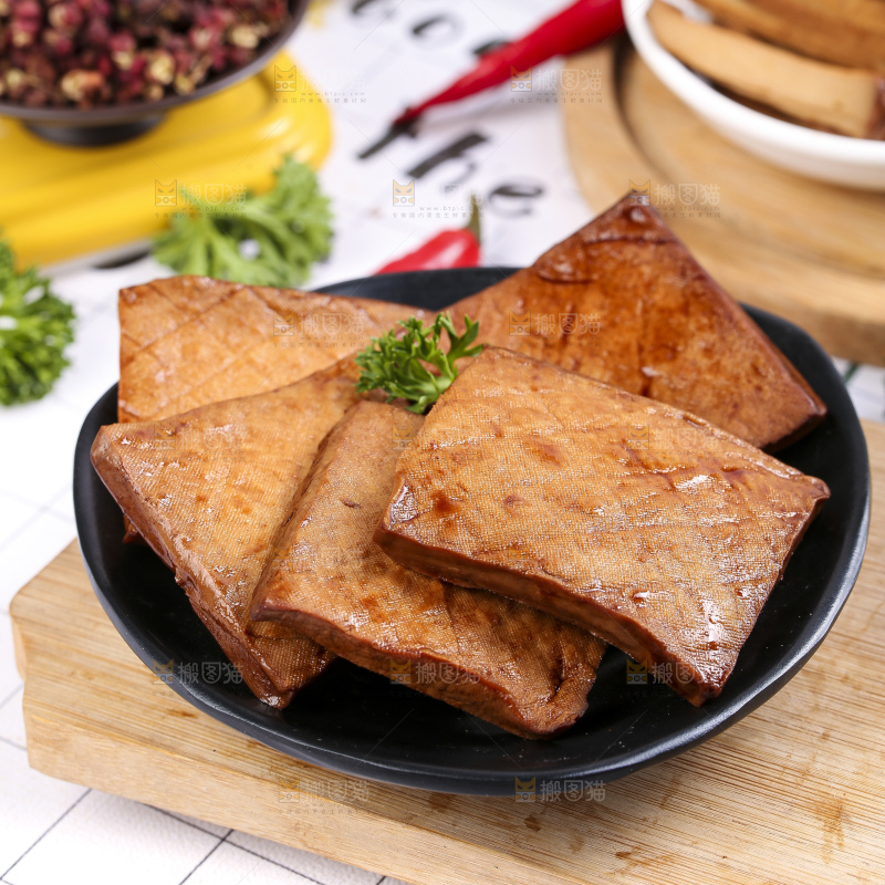 浅底上的豆干