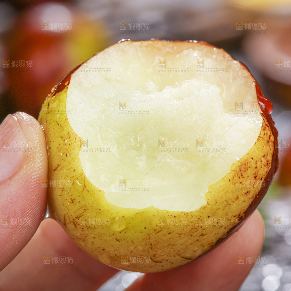 深底上的冰糖枣