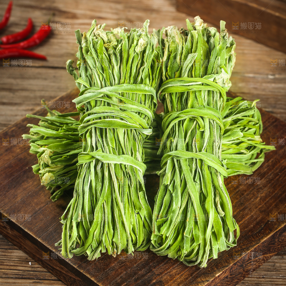 深底上的贡菜