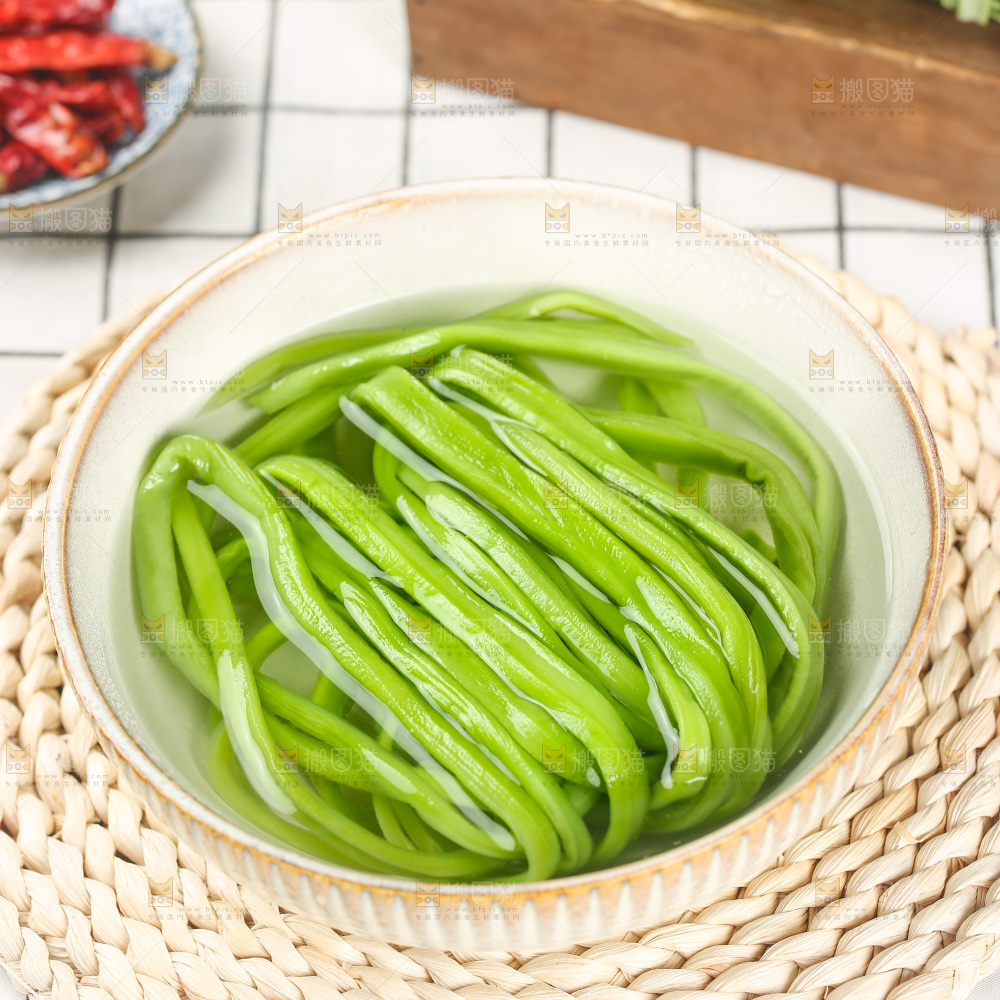 浅底上的贡菜