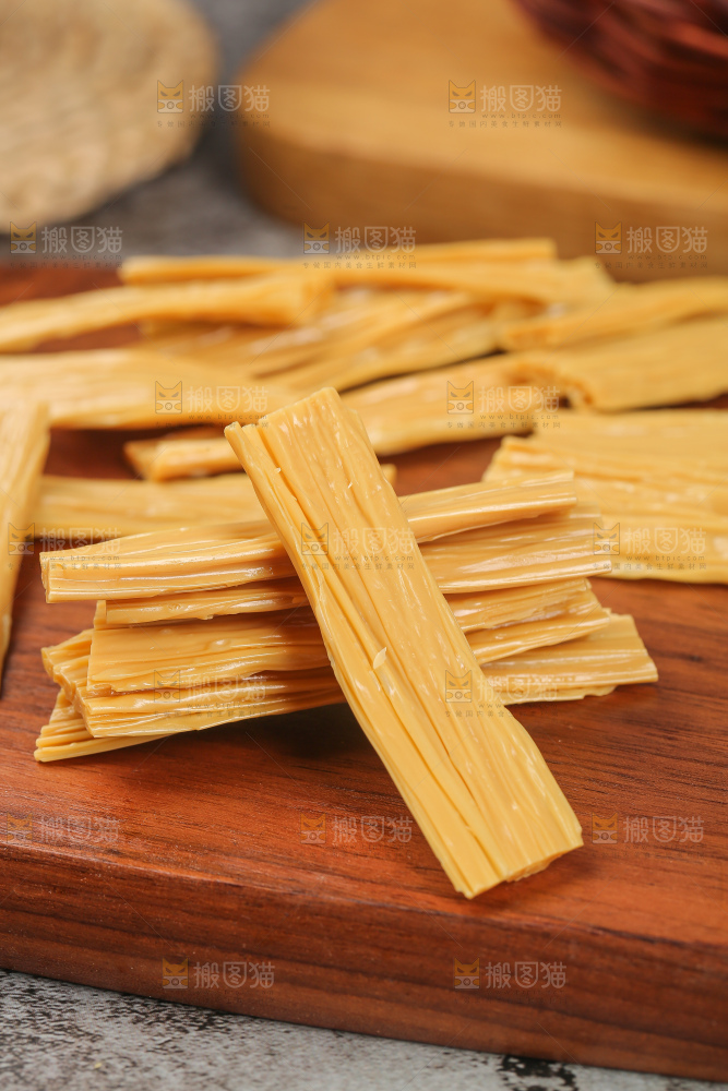 深底上的腐竹干