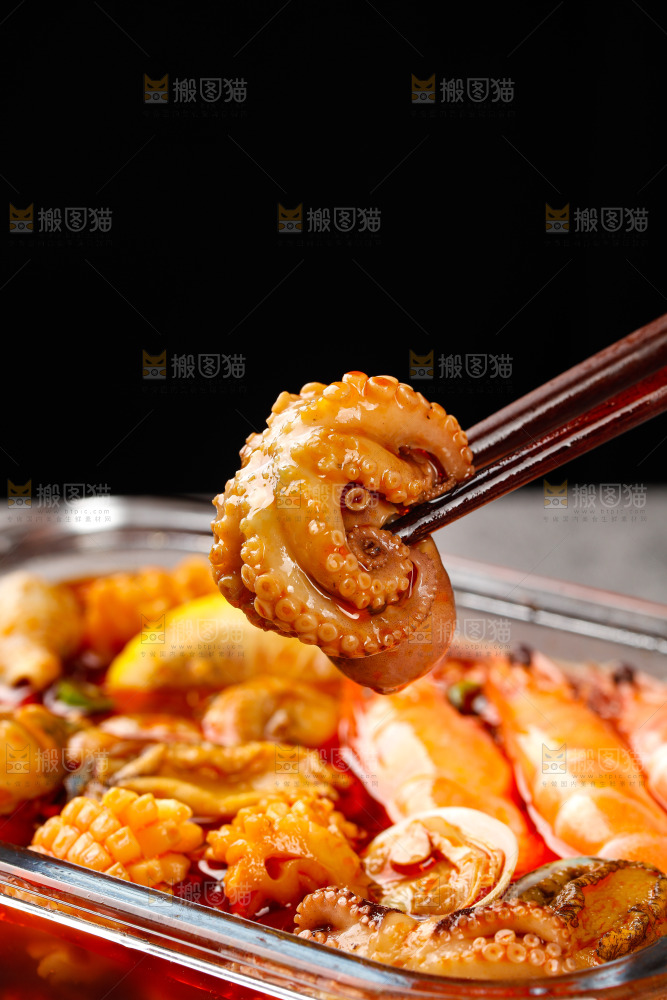 深底上的捞汁小海鲜