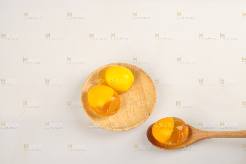 白底上的变蛋