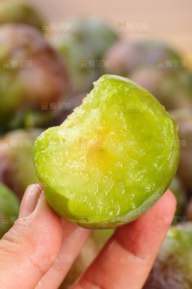 木底上的五月脆