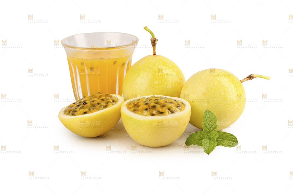 白底上的黄金百香果