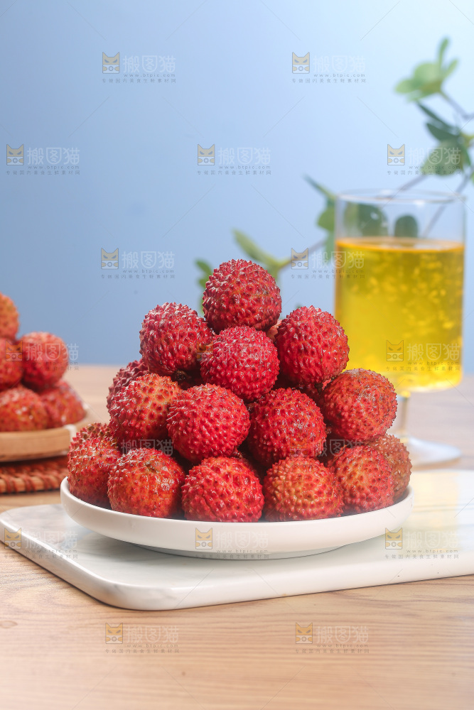 浅底上的桂味荔枝
