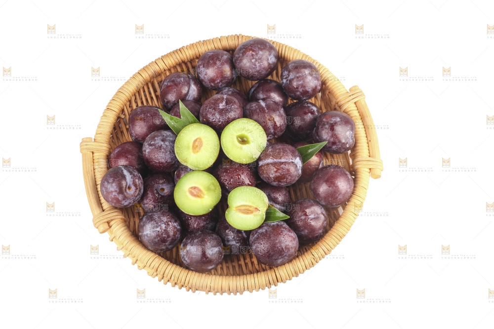 白底上的五月脆李子