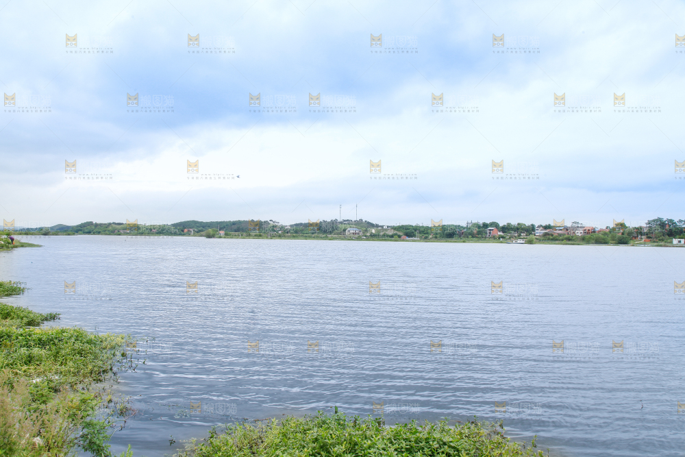 户外风景湖水