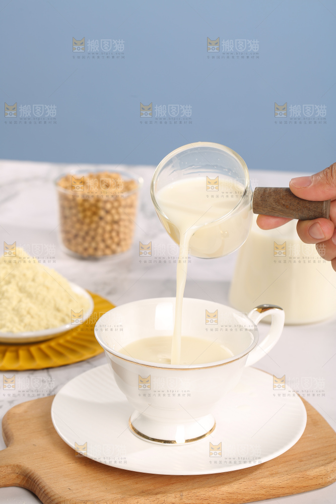 浅底上的豆浆粉