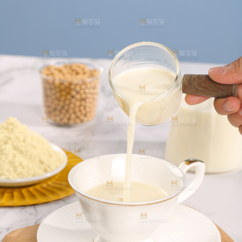 浅底上的豆浆粉
