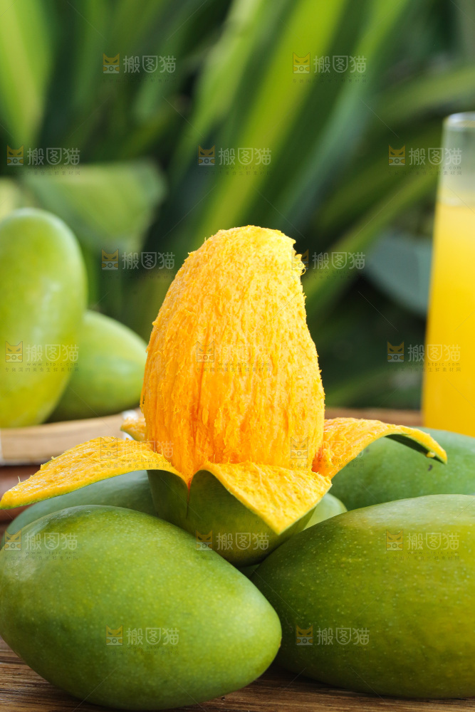 深底上的椰香芒