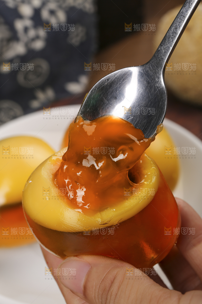 深底上的变蛋