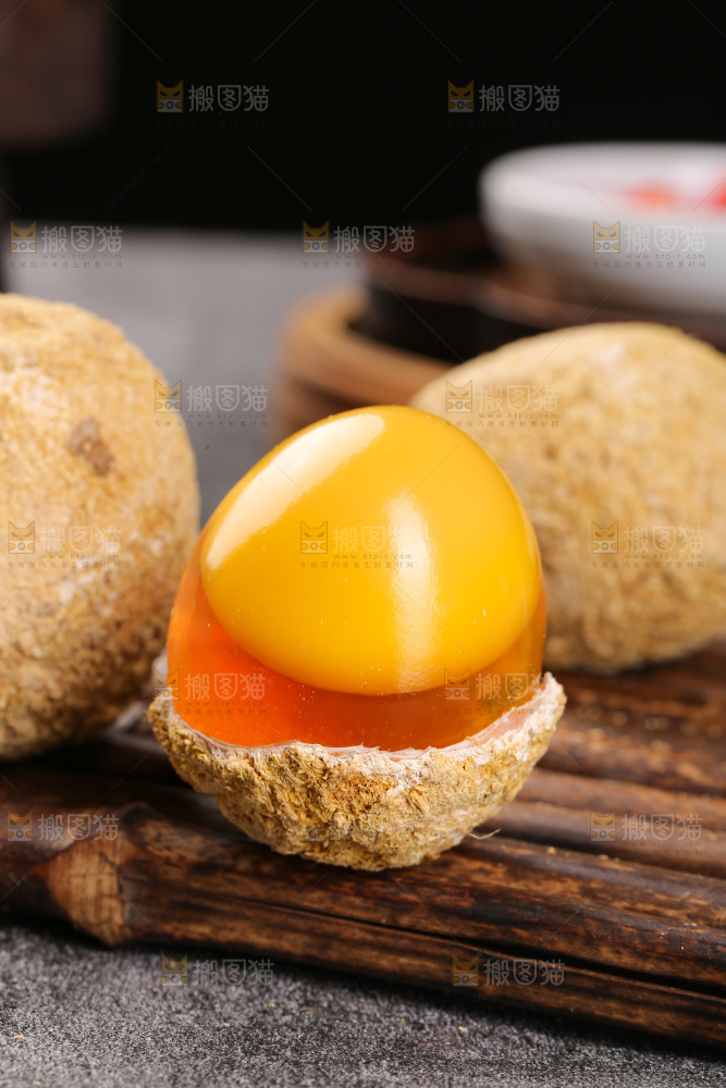 深底上的变蛋