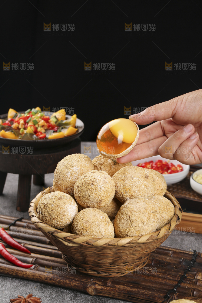 深底上的变蛋