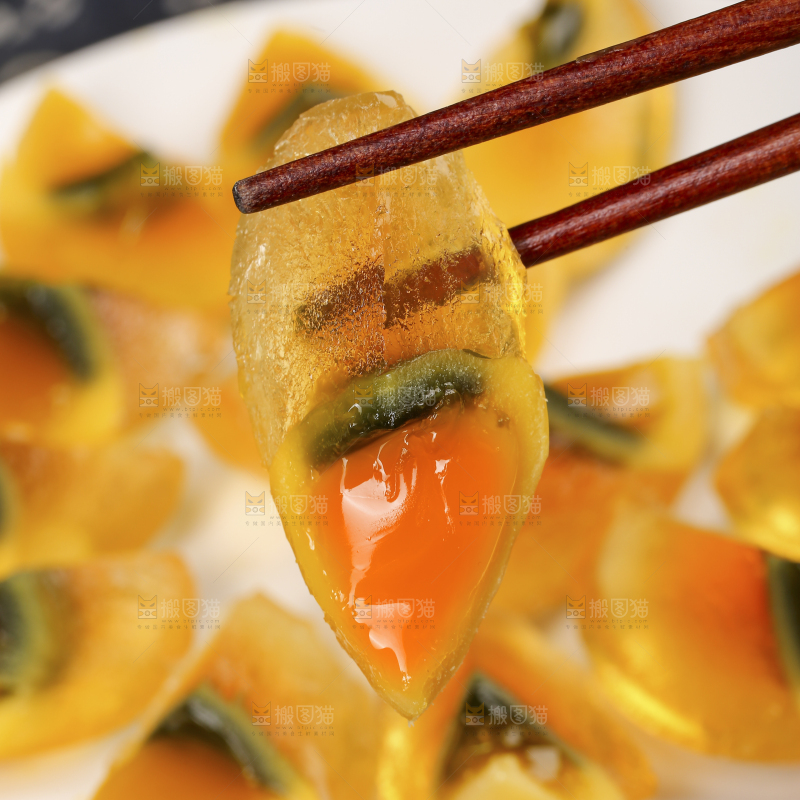 深底上的变蛋