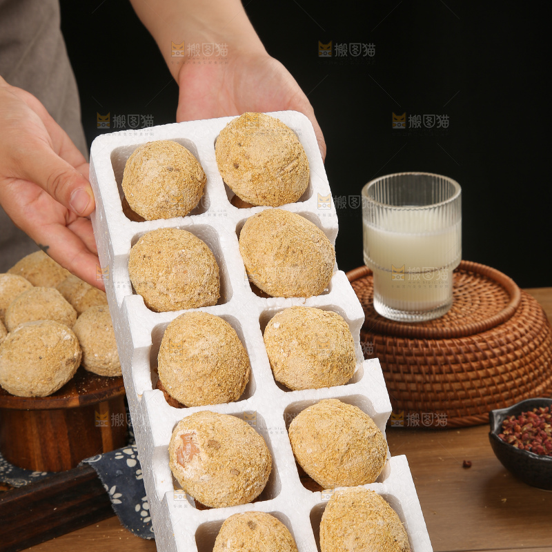 深底上的变蛋