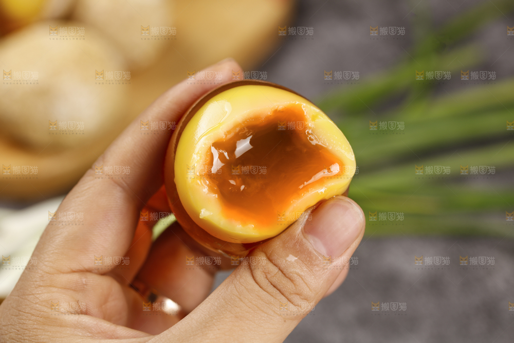 深底上的变蛋