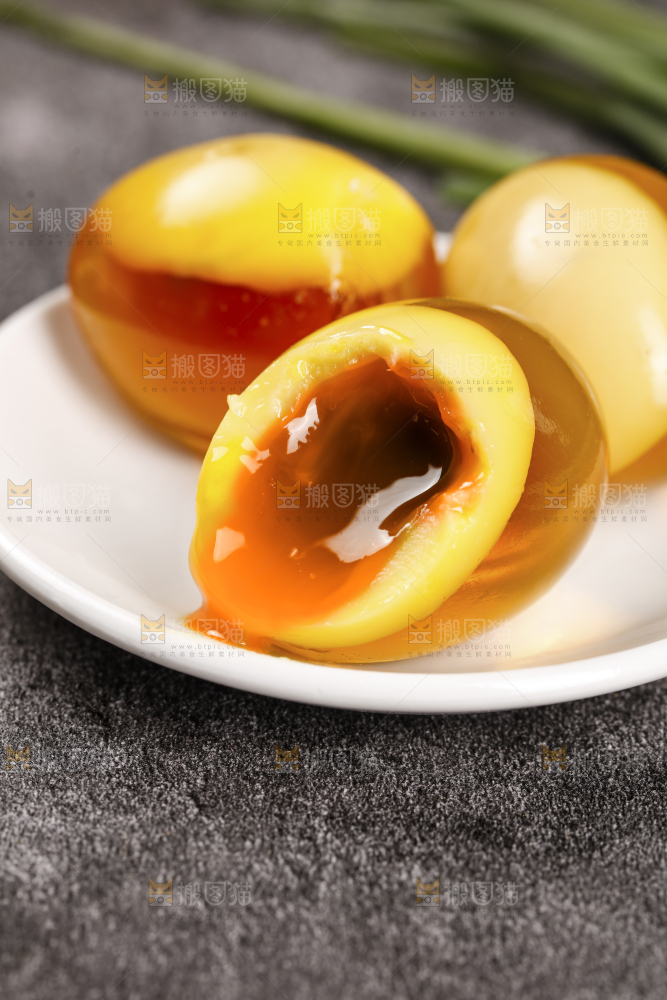 深底上的变蛋