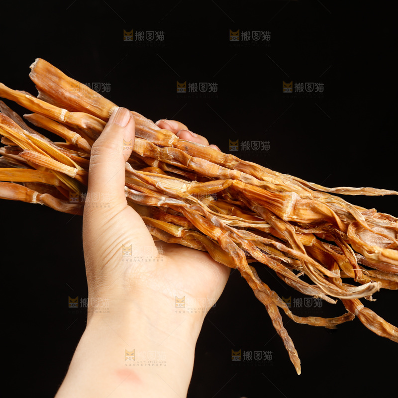 深底上的小笋干