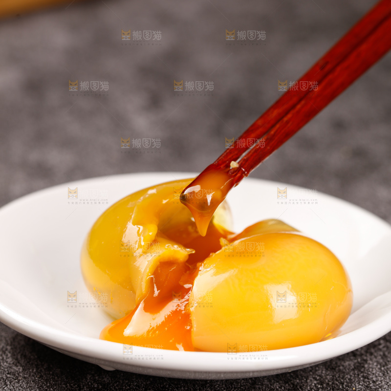 深底上的变蛋