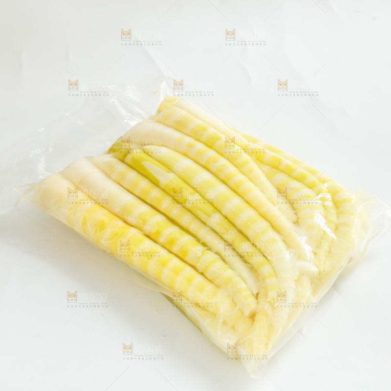 白底上的清水笋