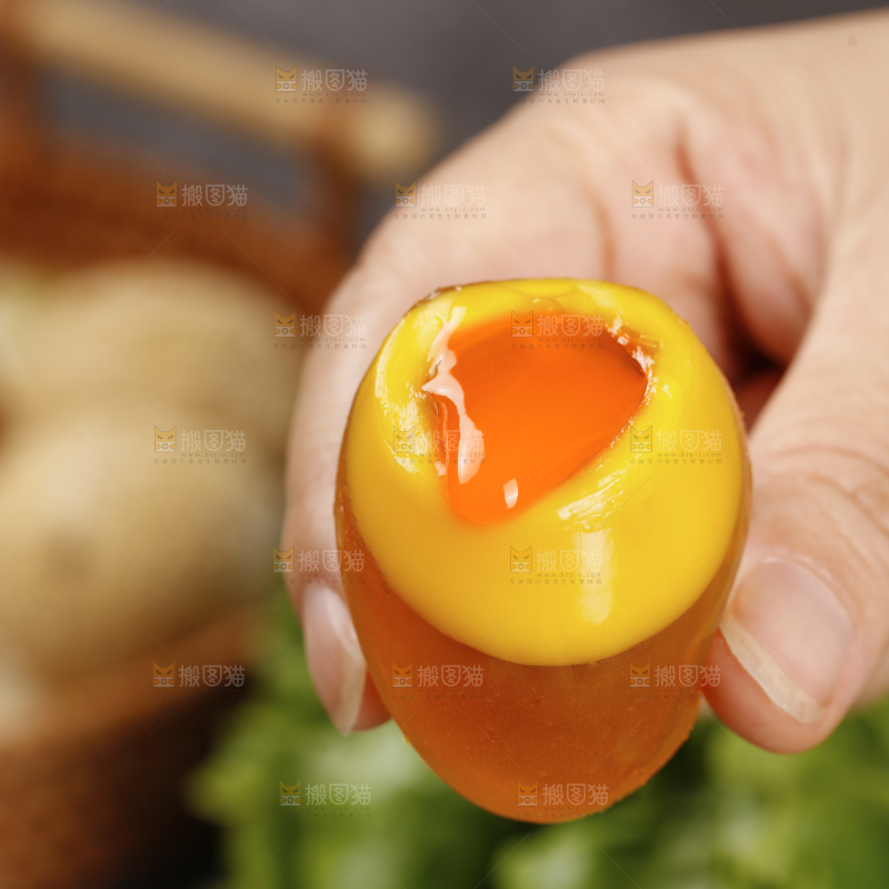 深底上的变蛋