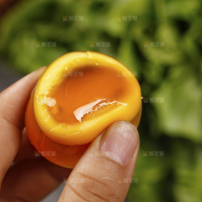 深底上的变蛋