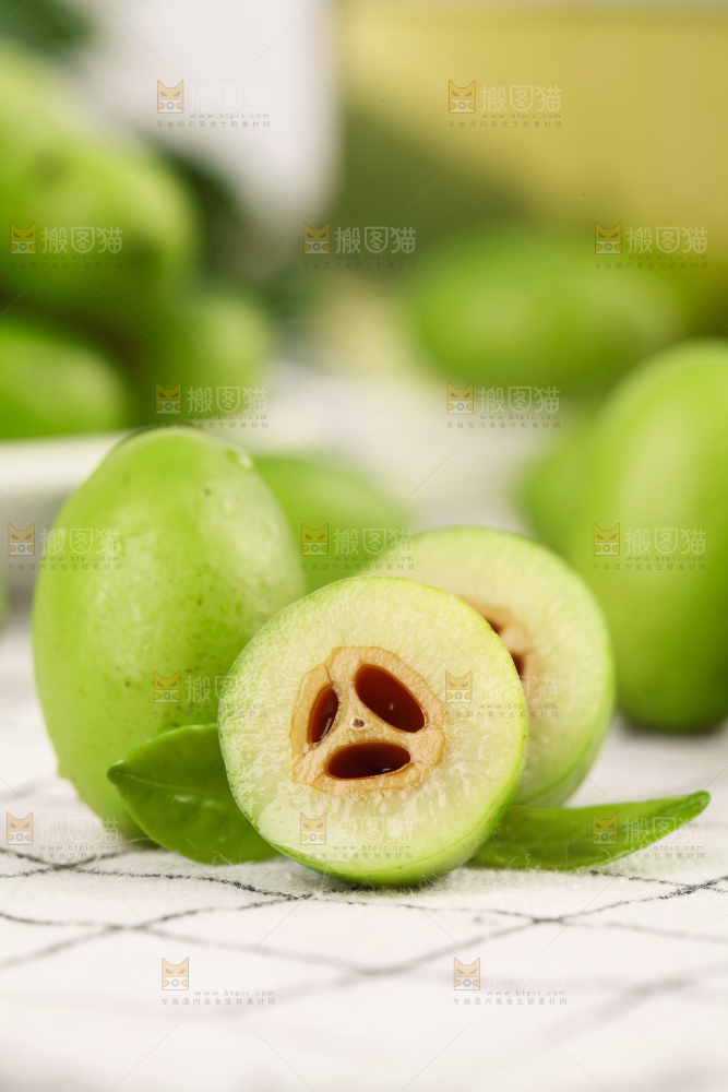 浅底上的青橄榄