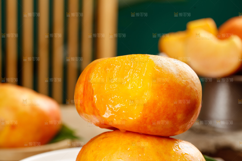 深底上的黄油蟠桃