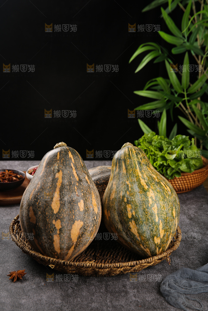 深底上的香芋南瓜