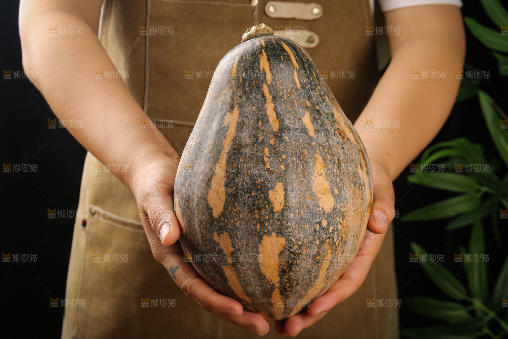 深底上的香芋南瓜