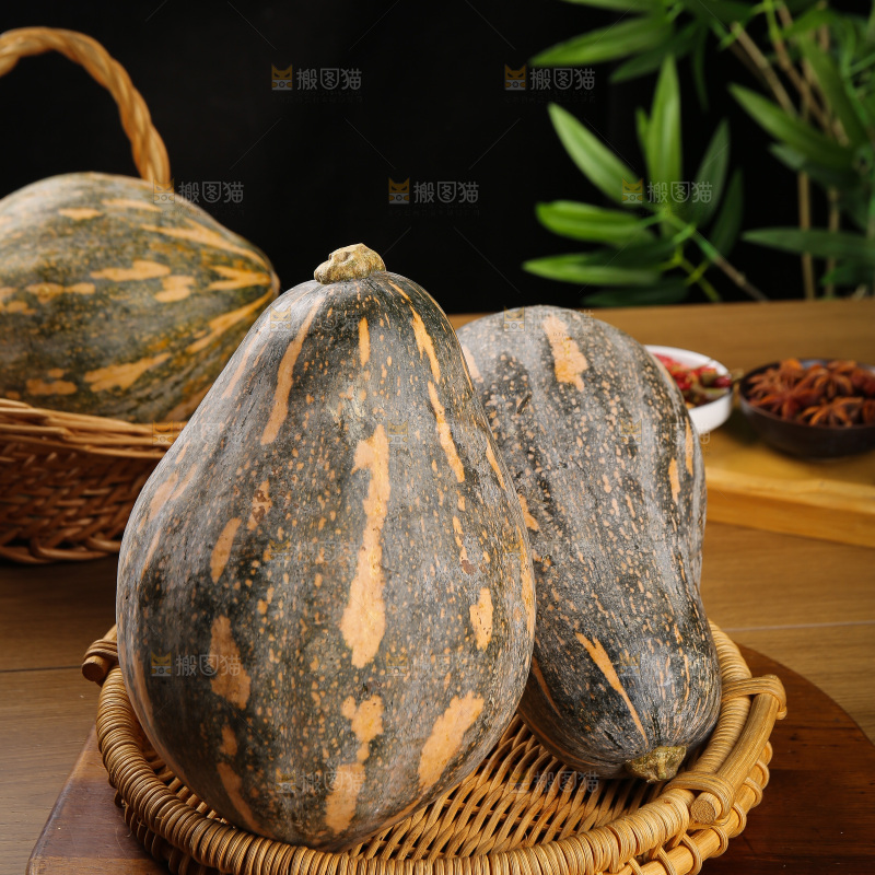 深底上的香芋南瓜