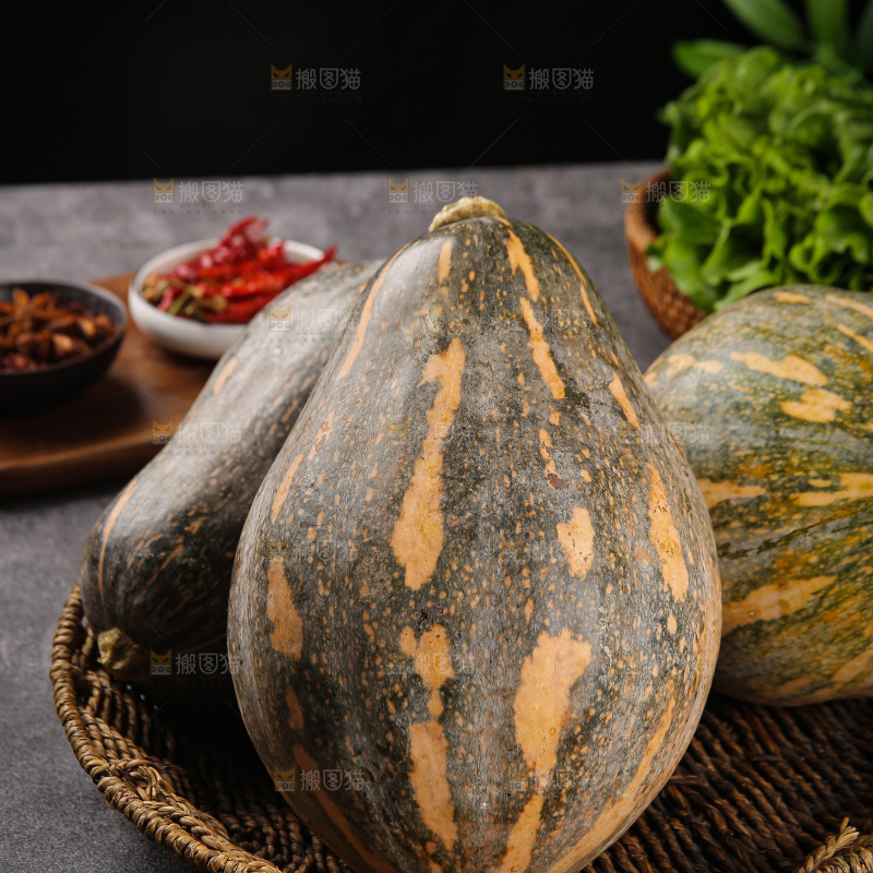 深底上的香芋南瓜